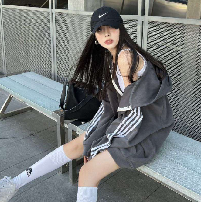 Women's Mid-Length American Style Baseball Cardigan