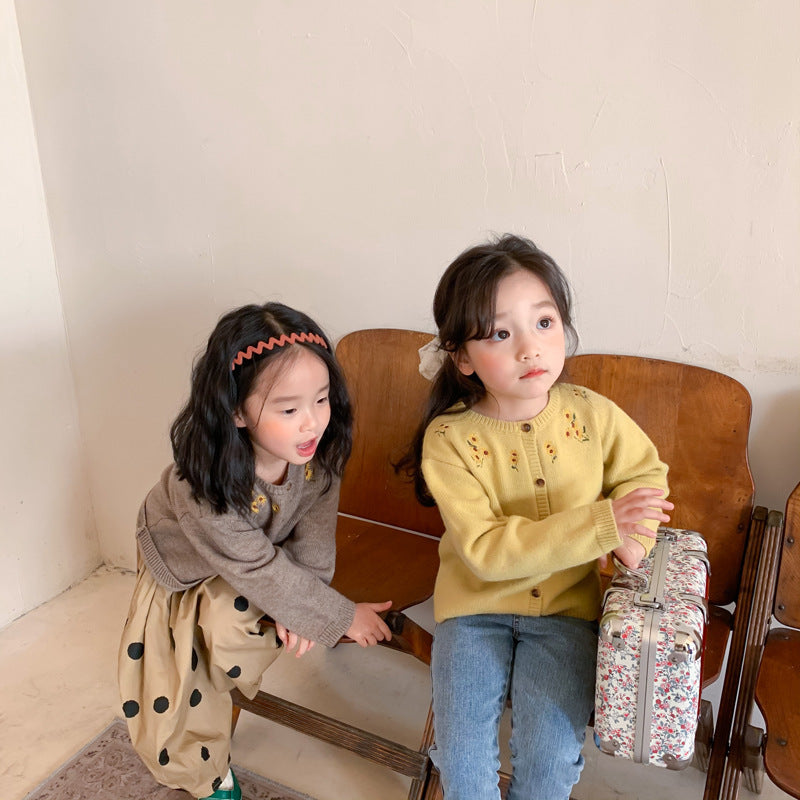 Fashionable Knitted Sweater Jacket for Girls