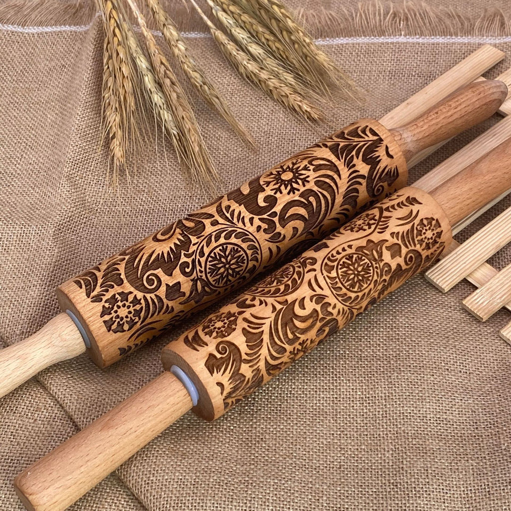 Wooden Rolling Pin with Christmas Reindeer Design