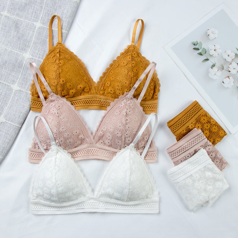 Ultrathin Lace Bra and Brief Set for Women