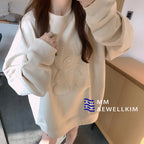 2023 Women's Oversized Bear Sweatshirt - Trendy Design | Streetwear