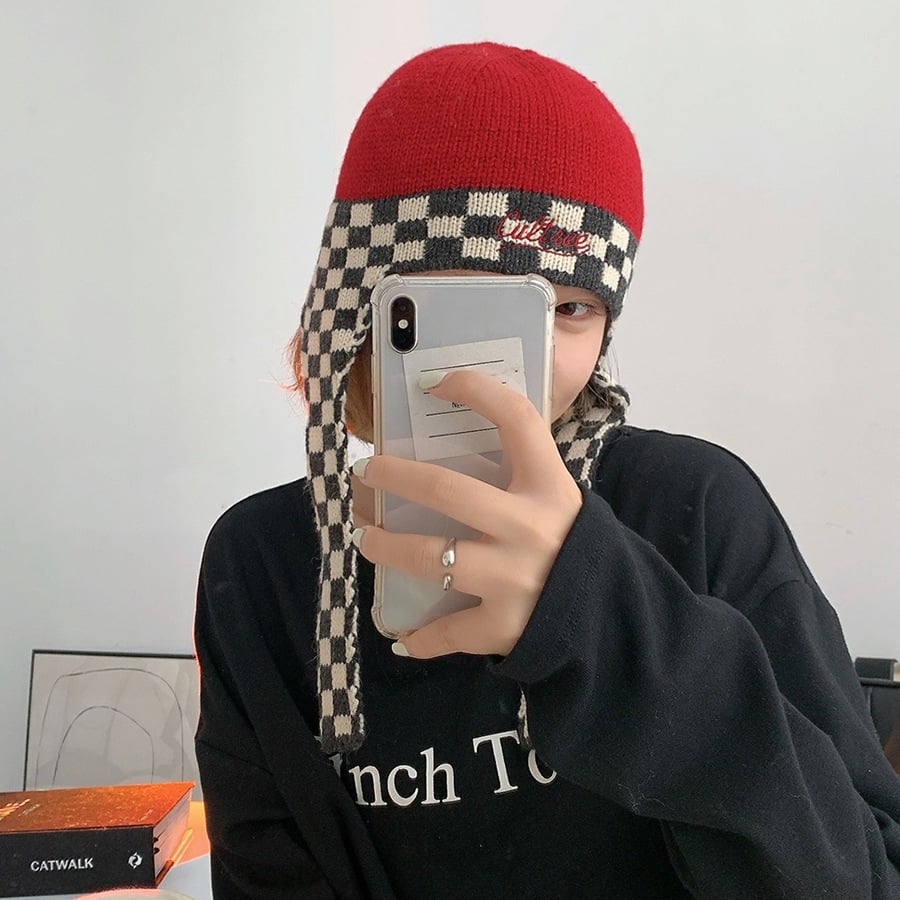 Ladies Retro Knitted Wool Fashion Hat | Embroidered Cap