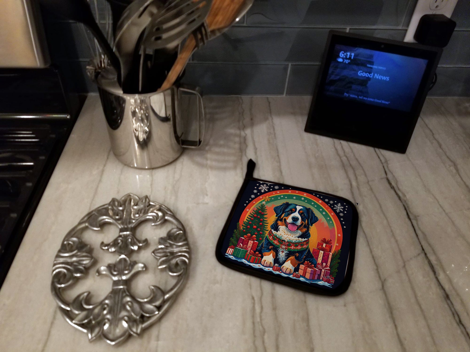 Bernese Mountain Dog Christmas Pair of Pot Holders