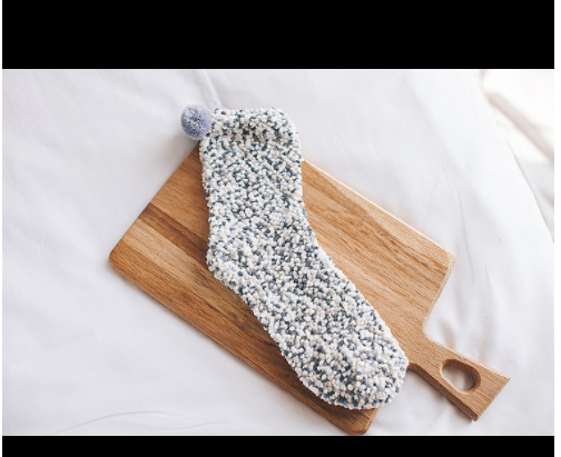 Cute Winter Hair Circle and Christmas Socks Set