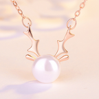 Christmas Gift Silver Necklace with Reindeer Pendant