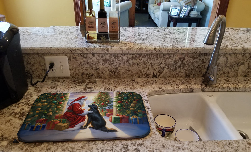 Flat-Coated Retriever and Santa Claus Dish Drying Mat