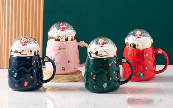 Santa Claus Ceramic Mug with Lid