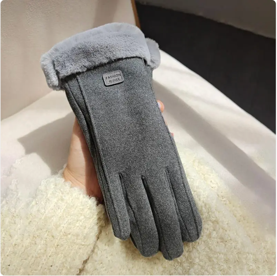 Fleece-Lined Suede Riding Gloves with Padded Warmth and Cute Design