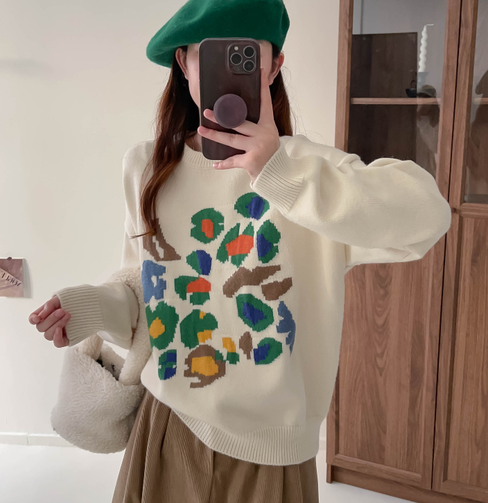 Versailles Garden Women's Slim-fit Pullover Sweater | Streetwear