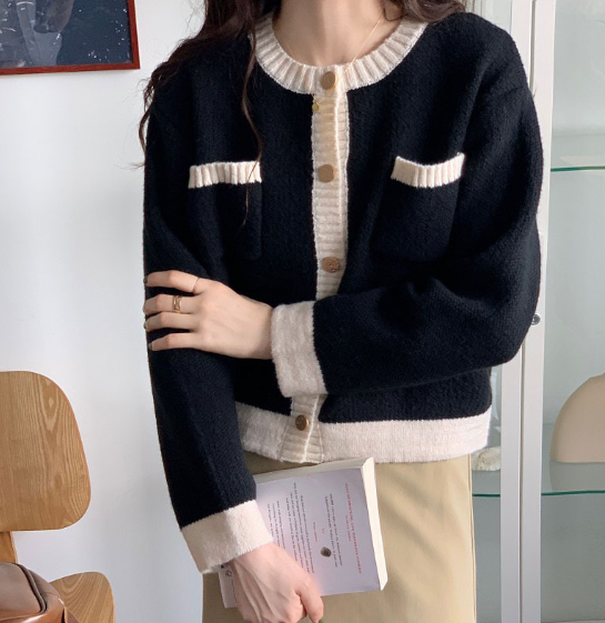 Elegant Retro Round Neck Sweater Coat with Long Sleeves