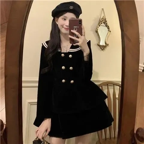 Slim Dark Swallowtail Trench Coat a Stylish Look