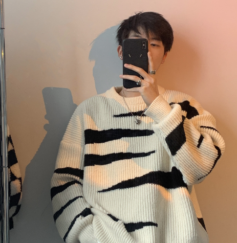 Black and White Contrast Loose Sweater for All