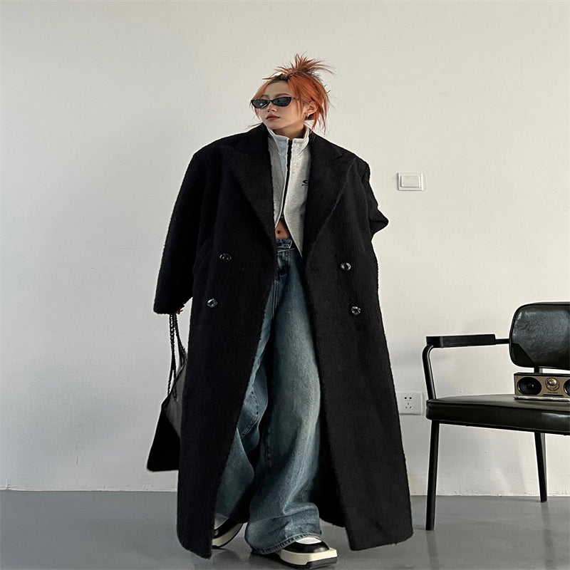 Thick Black Loose Velvet Woolen Coat in British Style