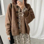 Minimalist Women's Cardigan - Chic Autumn Style