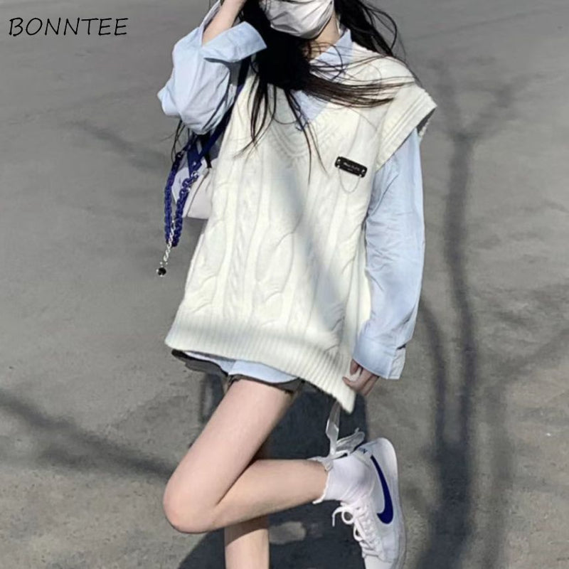 Trendy Women's Loose Knit V-Neck Vest in Beige