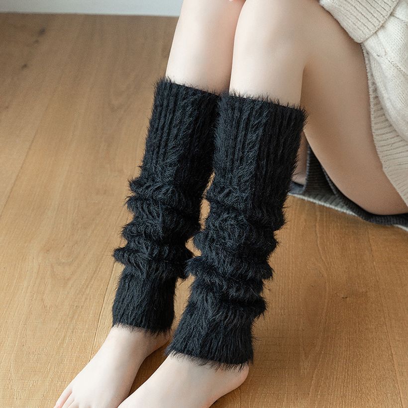 Cashmere-Infused Thickened Feather Yarn Foot Socks