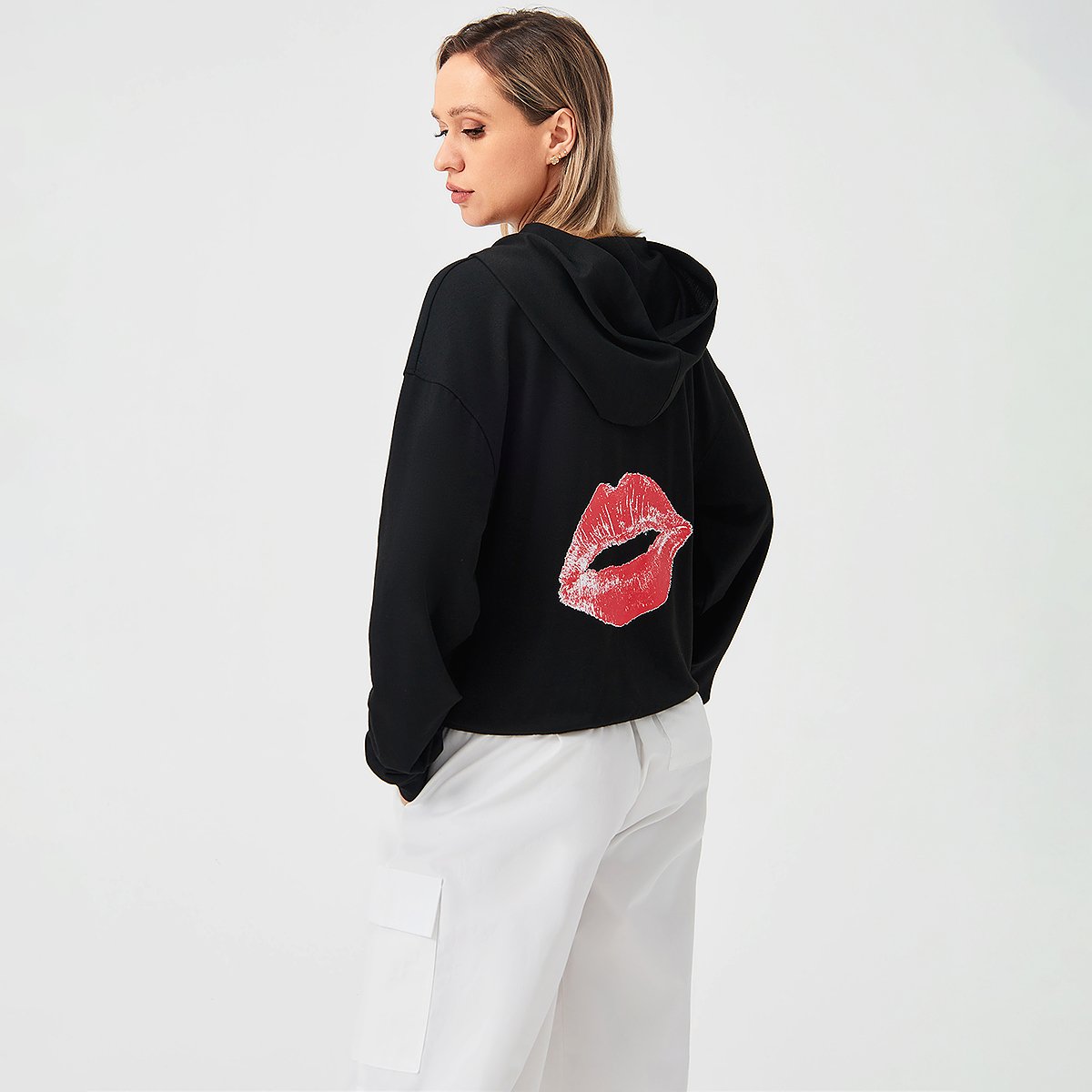 Red Lip Print Stylish Loose-Fitting Hoodie | Streetwear