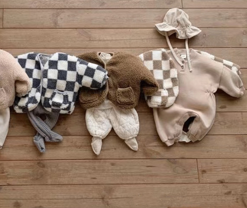 Thick Lambskin Plaid Cotton-Padded Coat for Infants