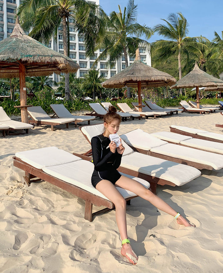 Korean Women's High Neck Long Sleeve Swimsuit Set
