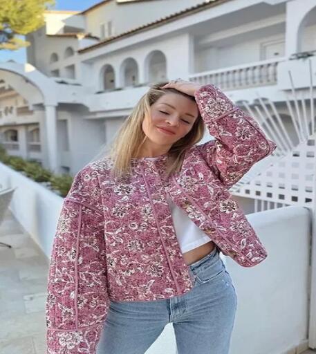 Floral Print Summer Outfit with Collared Jacket (One Piece)