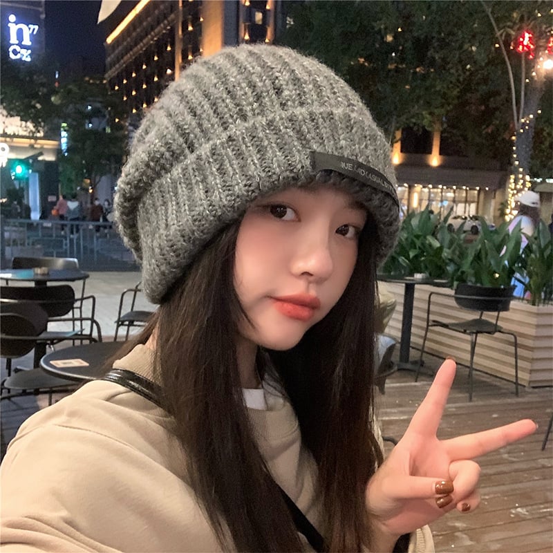 Versatile Women's Big Head Wool Fashion Hat | Embroidered Cap