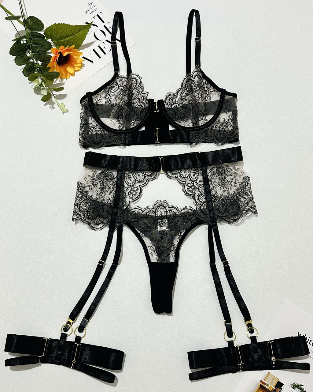 Embroidered Eyelash Lace Shaping Lingerie Set