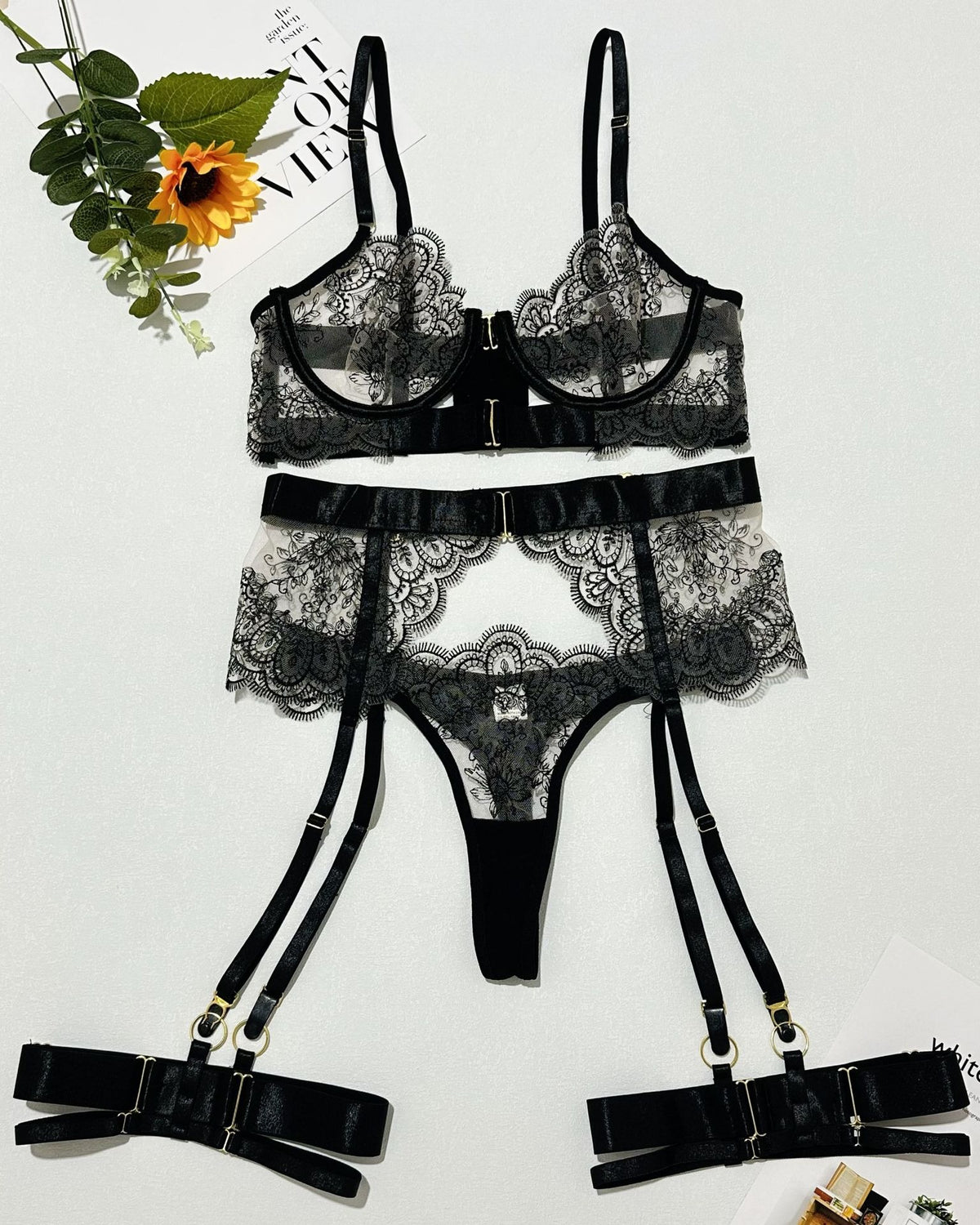 Embroidered Eyelash Lace Shaping Lingerie Set