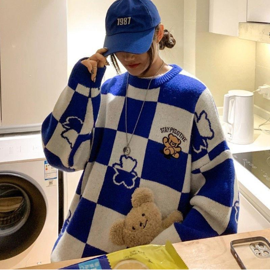 Trendy Hong Kong Style Youth Sweater and Padded Coat