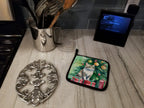 Li Hua Cat By the Christmas Tree Pair of Pot Holders