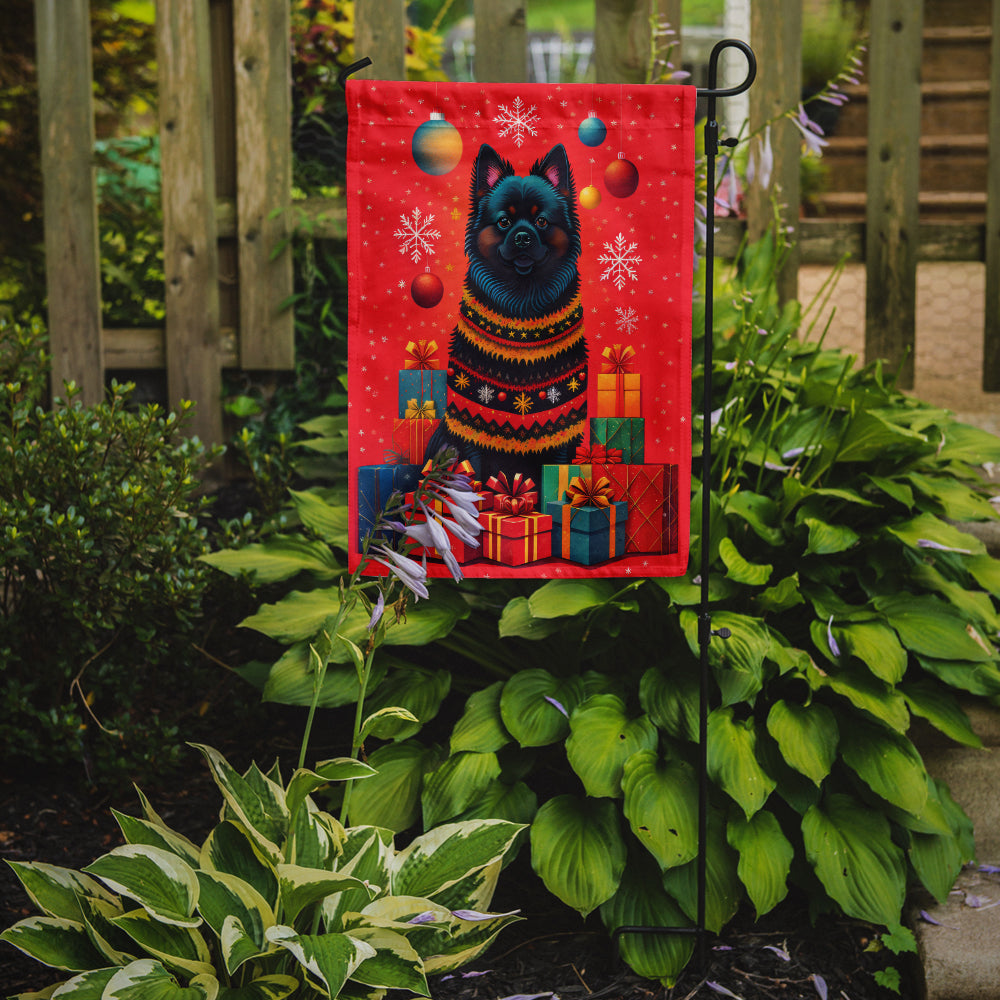 German Spitz Holiday Christmas Garden Flag