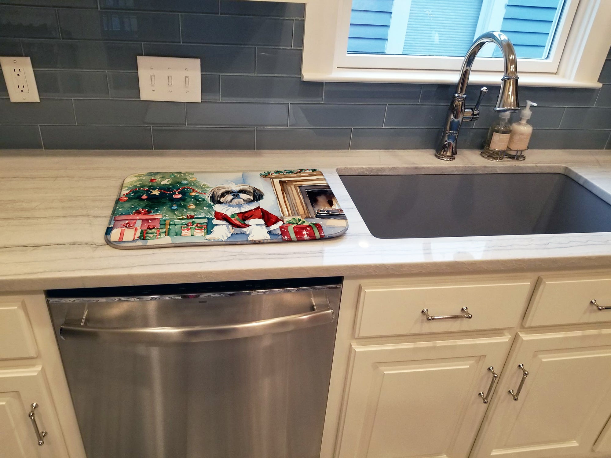 Shih Tzu Cozy Christmas Dish Drying Mat