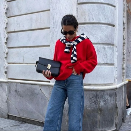 Women's Red Round-neck Pullover Sweater | Streetwear