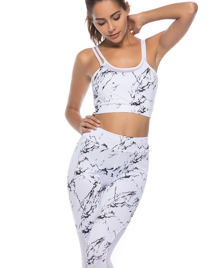 Yoga Outfit Set - 2-Piece Stylish Tank Top