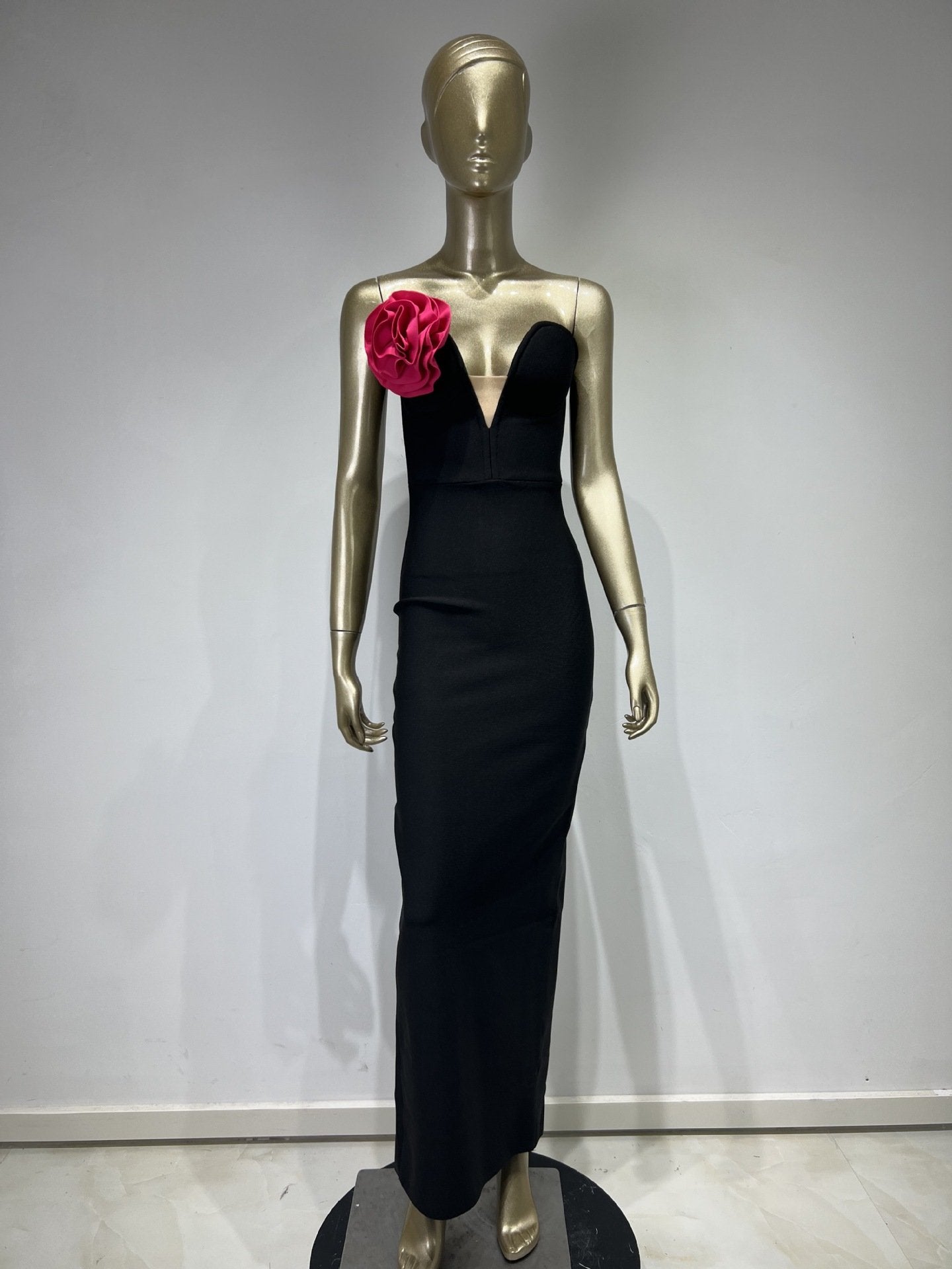 Black Tube Top Deep V Applique Bandage Dress
