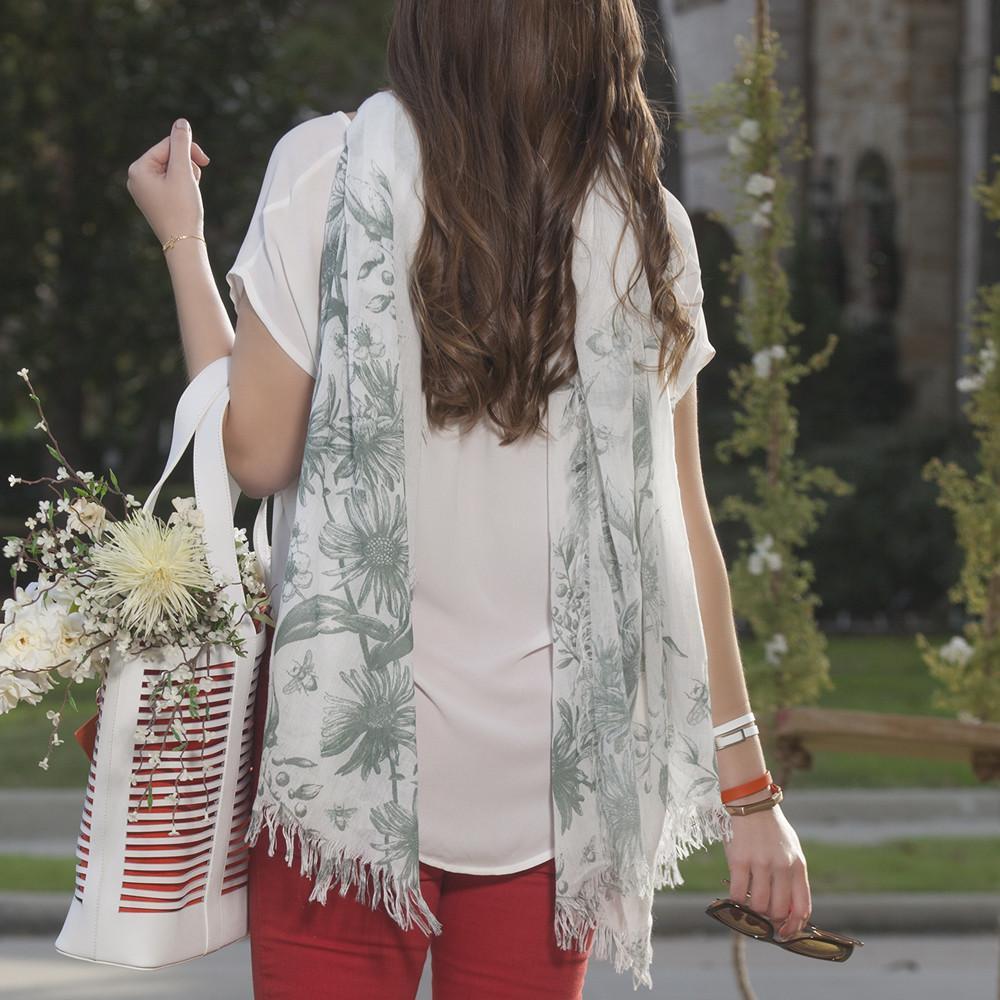 Daisy Scarf