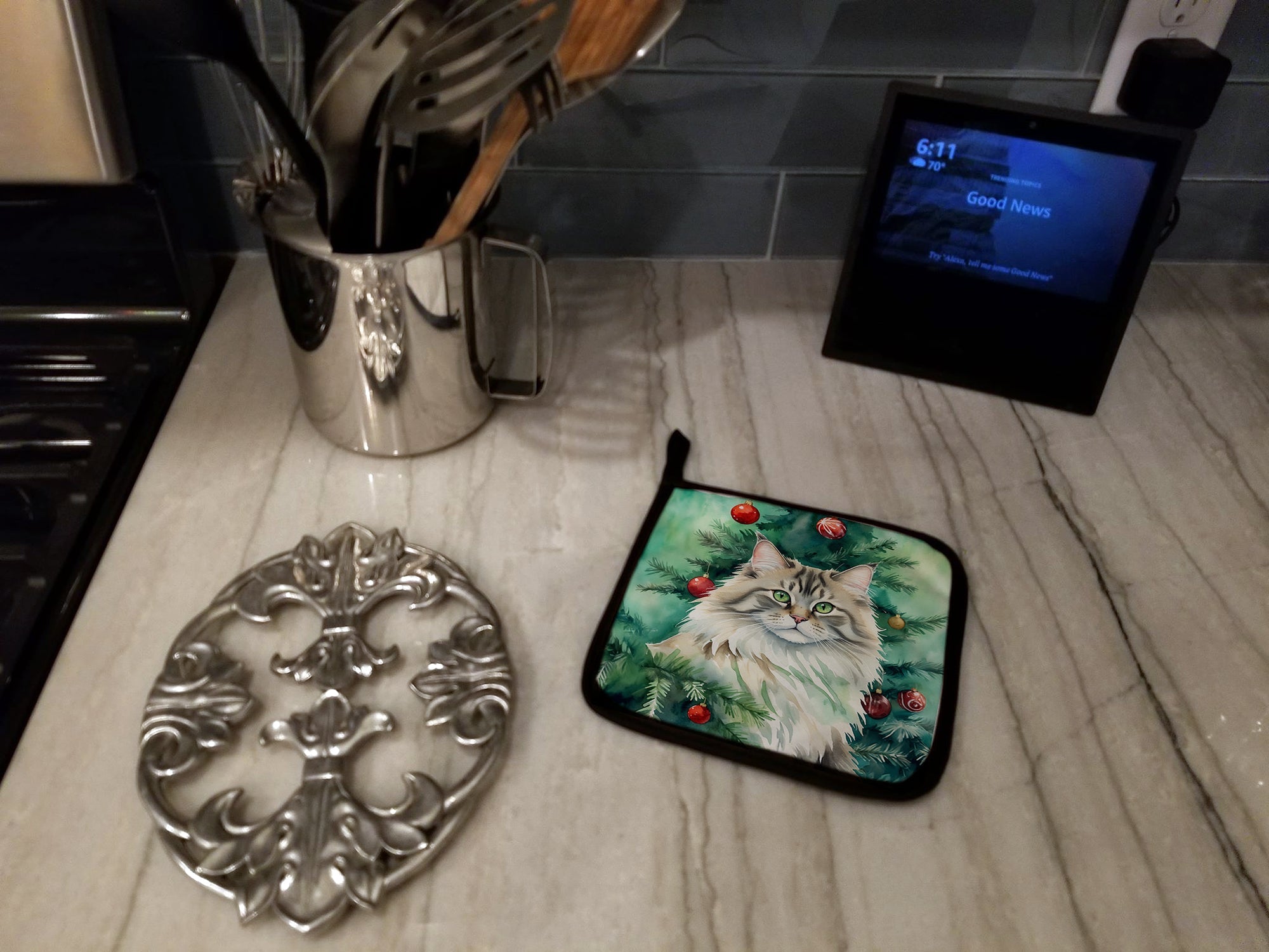 Siberian Cat By the Christmas Tree Pair of Pot Holders