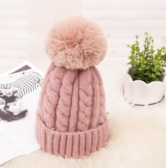 Women's Autumn Winter Wool Ball Fashion Hat | Embroidered Cap