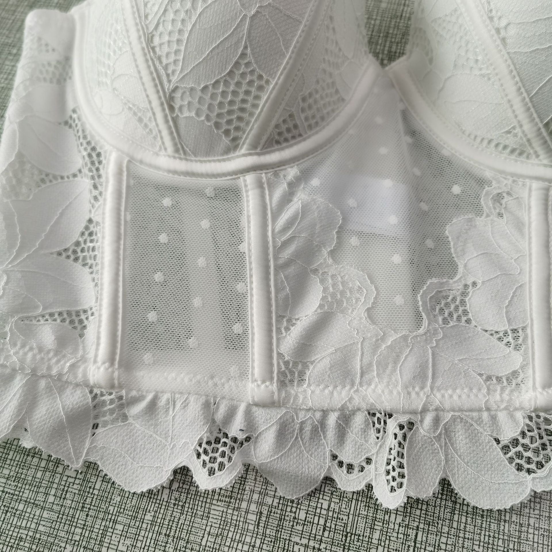 French Lace Fishbone Summer Lingerie Set with Bra