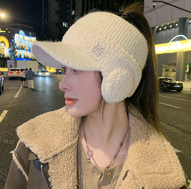 Knitted Duck Tongue Earmuffs with Velvet Wool Hat | Embroidered Cap