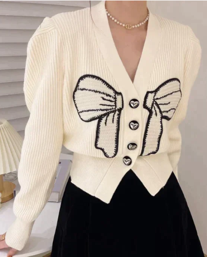 Comfortable Women's Blouse with Embroidered Bow Sweater