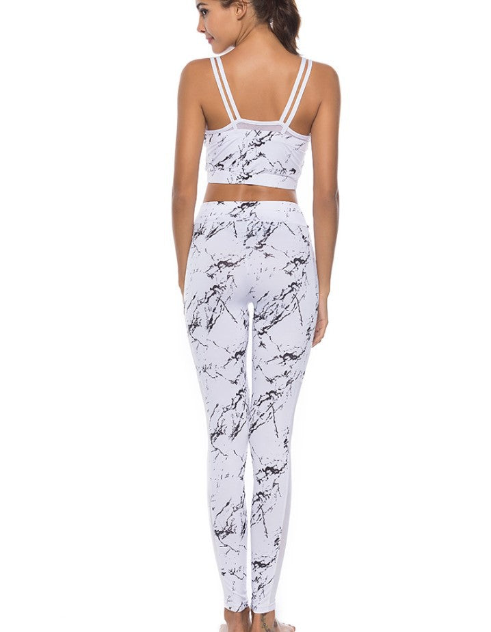 Yoga Outfit Set - 2-Piece Stylish Tank Top