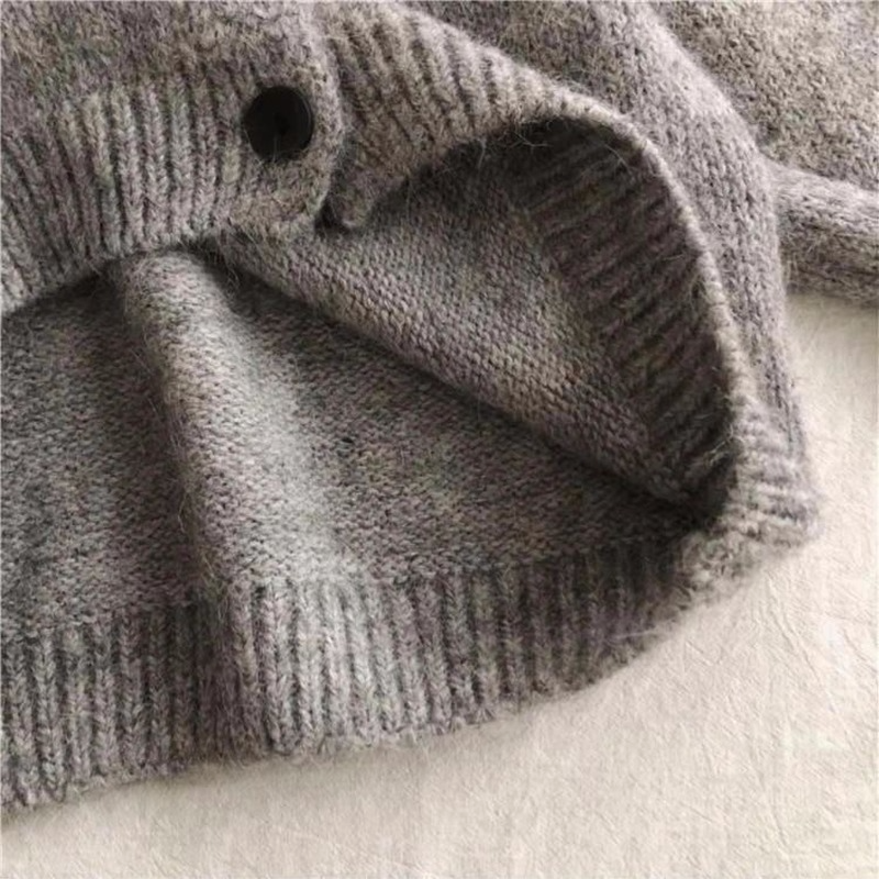 Minimalist Women's Cardigan - Chic Autumn Style
