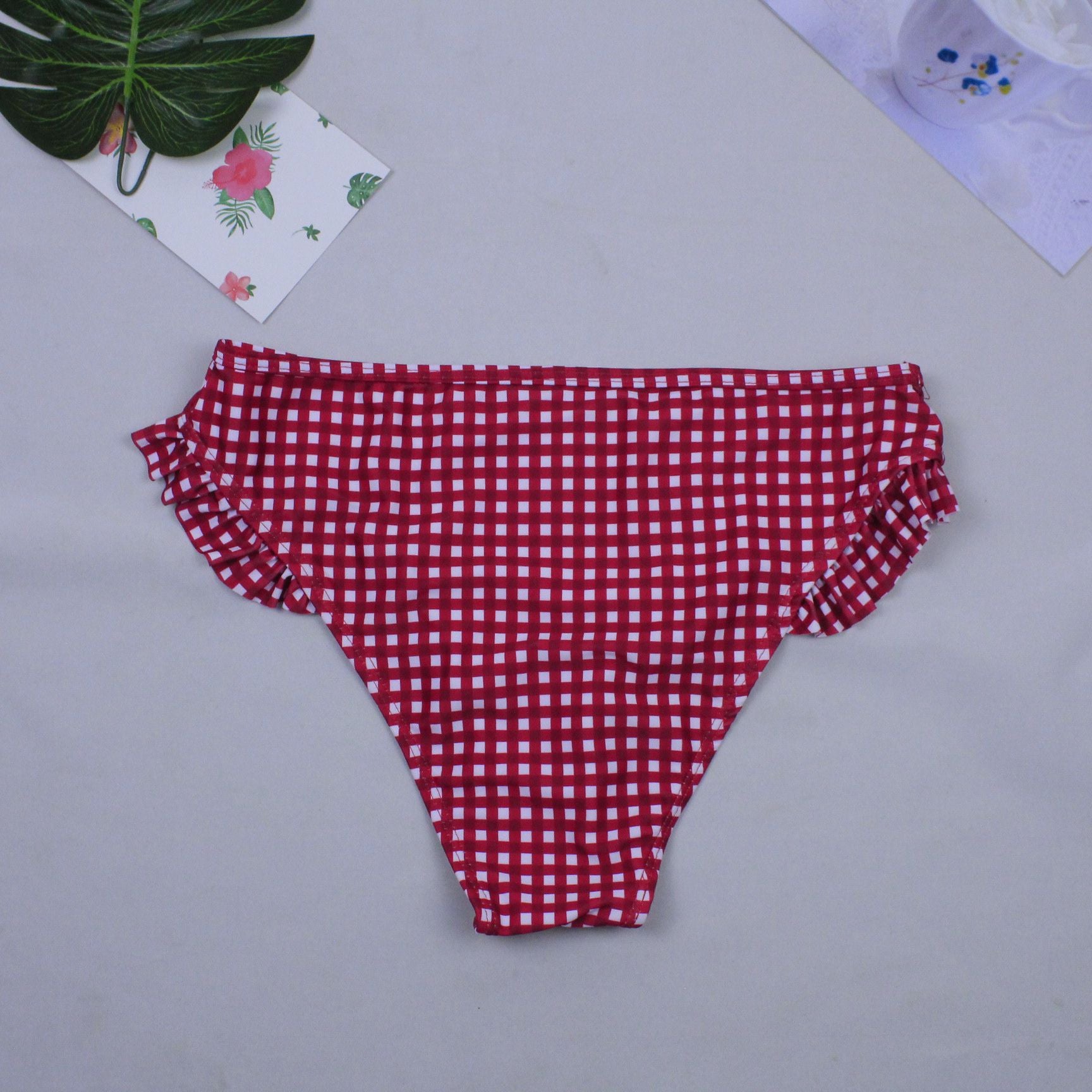 2019 New Sexy Plaid Bikini with Ruffled Straps