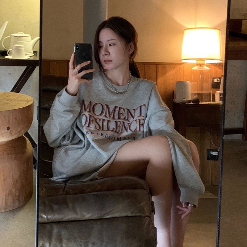 Women's Casual Round Neck Loose Sweater for Spring/Autumn