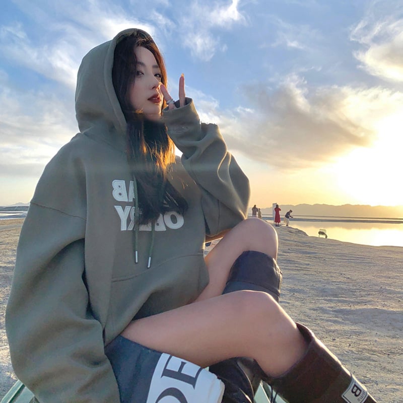 High-Quality Hooded Sweater for Women with Niche Design