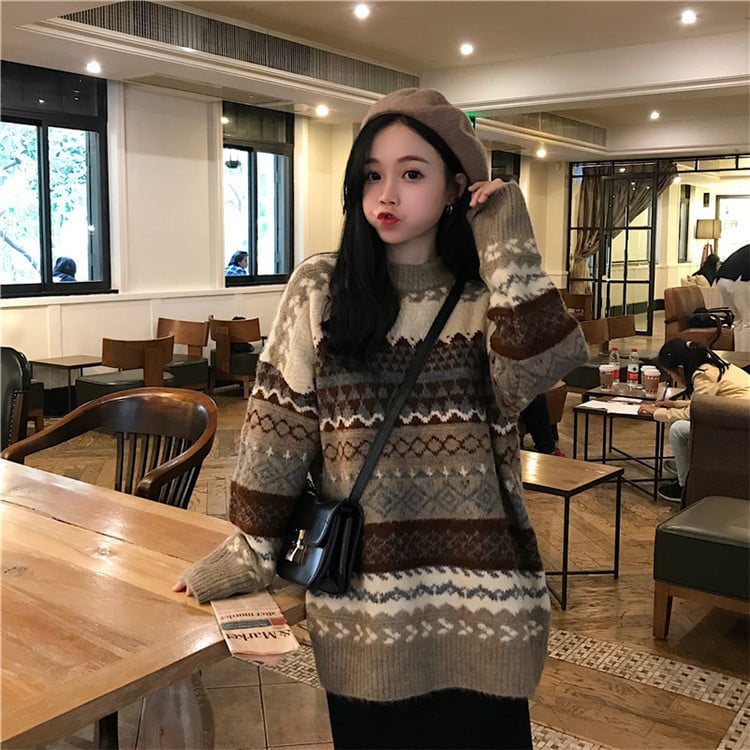 Women's Loose Fashion Jacquard Sweater