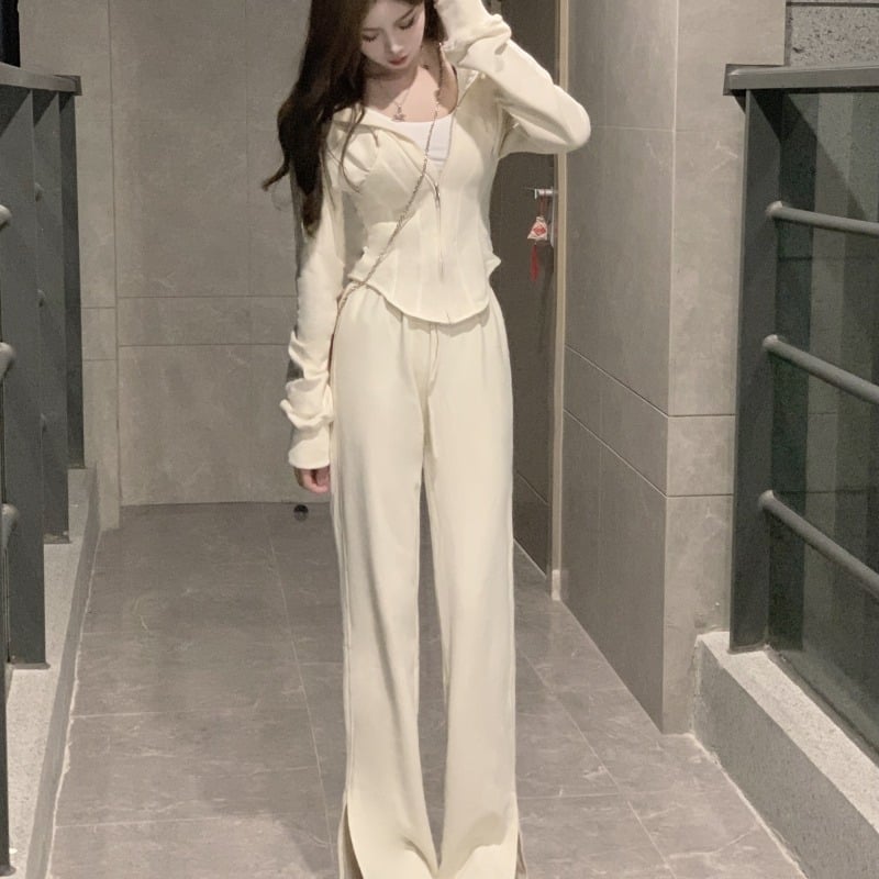 Retro Women's Long-Sleeved Sports Sweater