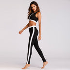 Black and White Sport Bra Set for Yoga and Running