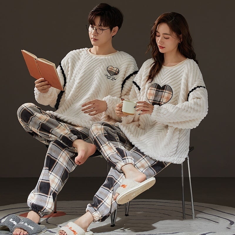 Couple's Long Sleeve Coral Fleece Thermal Pajamas