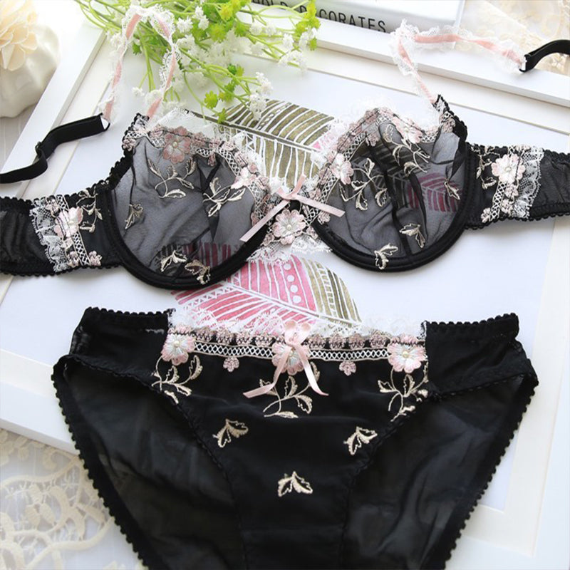 Exquisite Pink Lace Bra - Ultra-thin Large Size